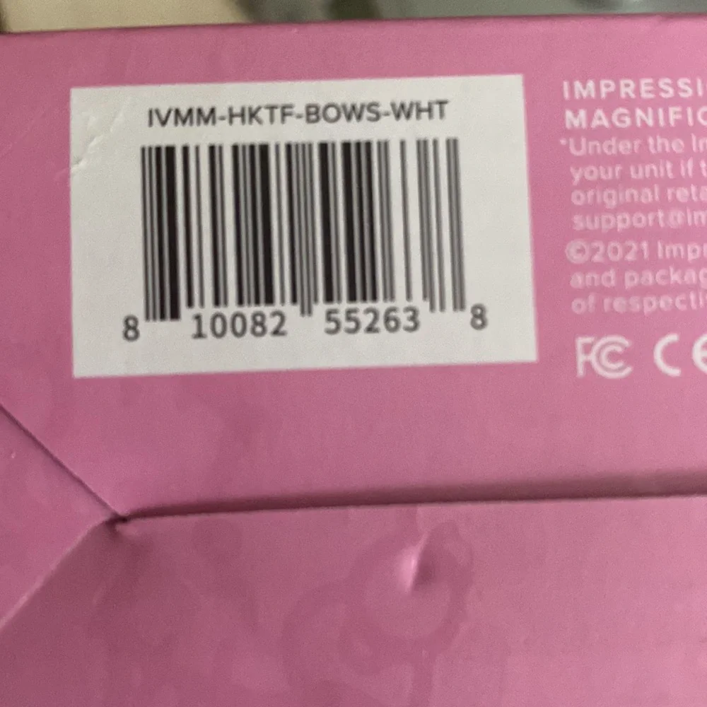 Hello Kitty Tri Fold LED mirror with magnification